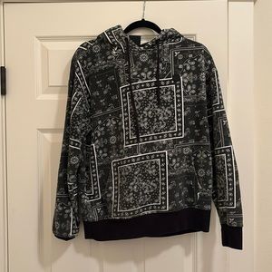 Ninth hall hoodie paisley color way. Men’s small